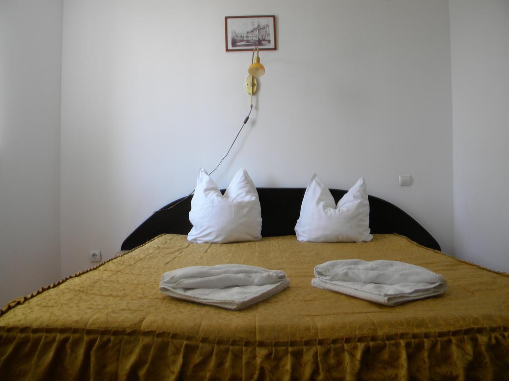 Hotel River Târgu Jiu Zimmer foto
